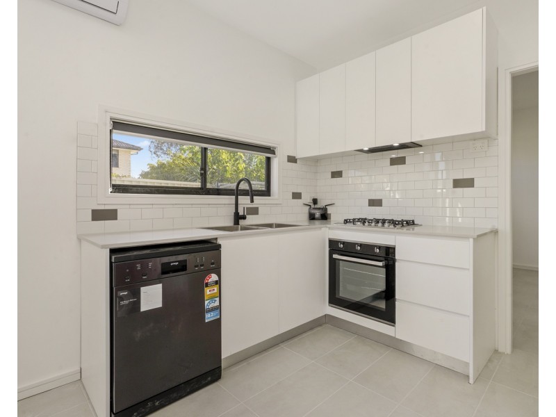 29a Salamaua Crescent, Holsworthy NSW 2173