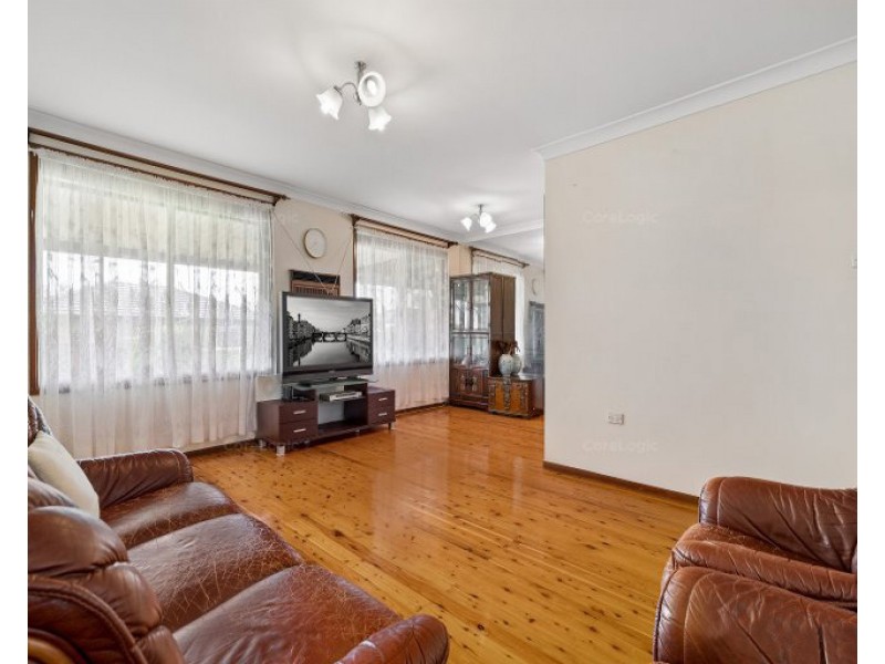 14 Kitava Close, Glenfield NSW 2167