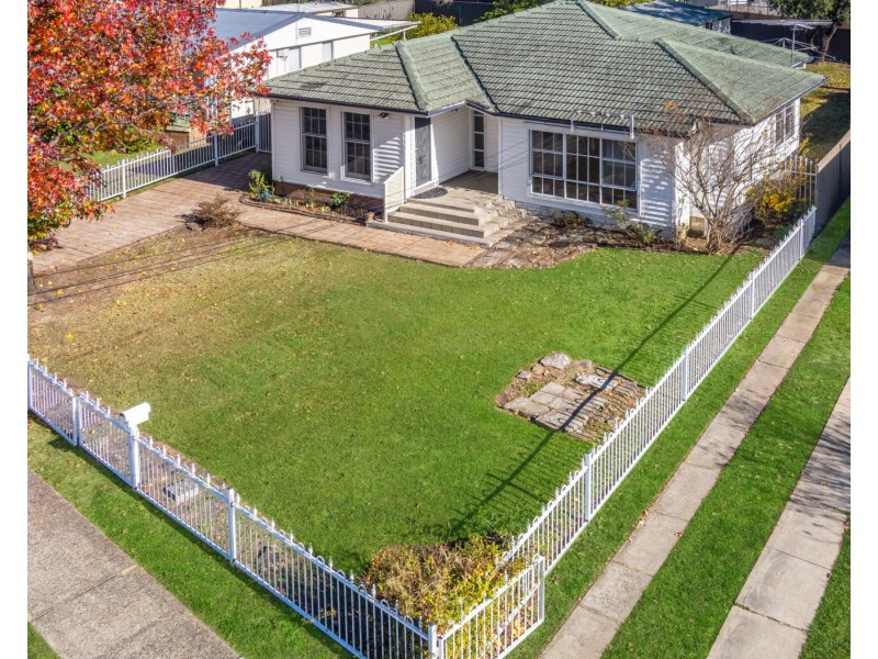 7 Brain Avenue, Lurnea NSW 2170