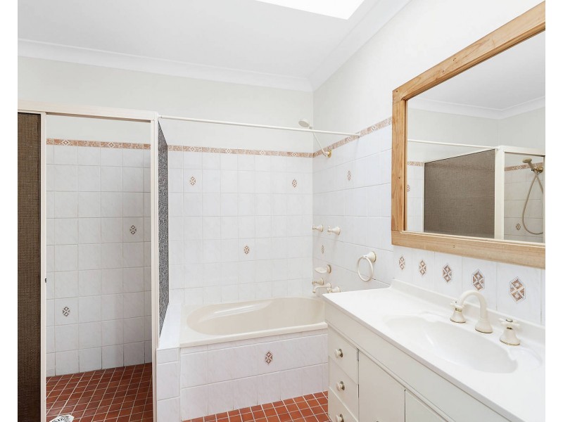 7 Brain Avenue, Lurnea NSW 2170