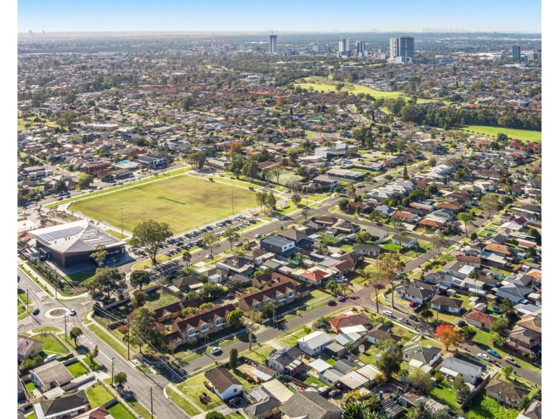 7 Brain Avenue, Lurnea NSW 2170