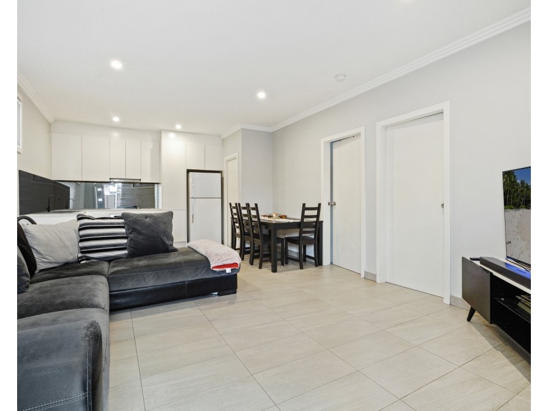 8a Bencubbin Street, Sadleir NSW 2168