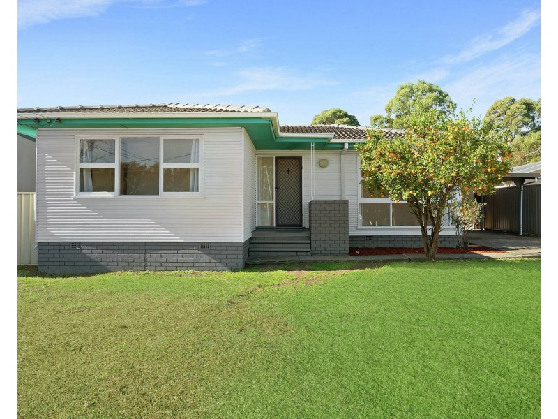24 Amalfi Street, Lurnea NSW 2170