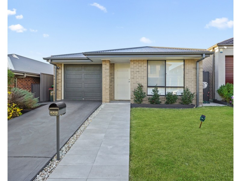 109 Audley Circuit, Gregory Hills NSW 2557