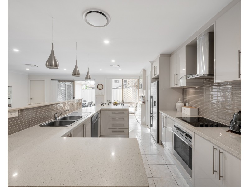 24 Idriess Place, Edensor Park NSW 2176