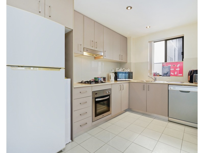 28/5 Northumberland Street, Liverpool NSW 2170