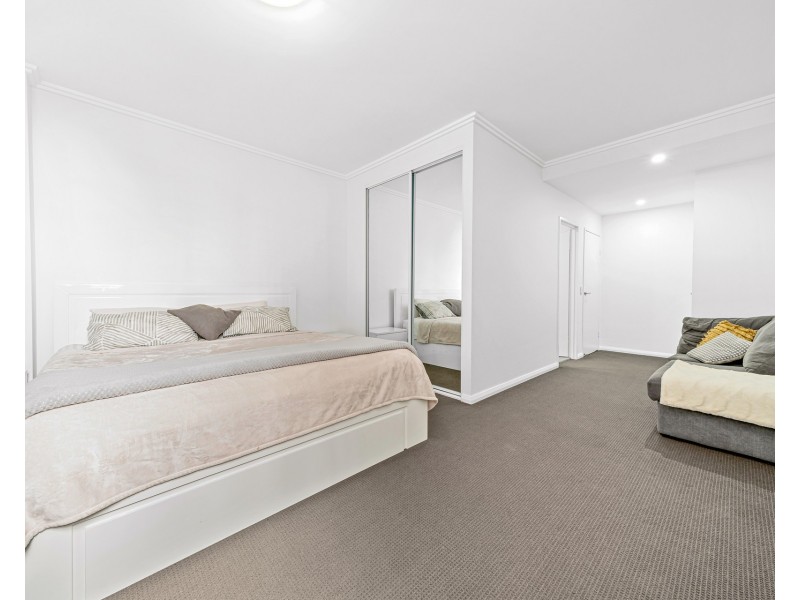 301/3 George Street, Warwick Farm NSW 2170