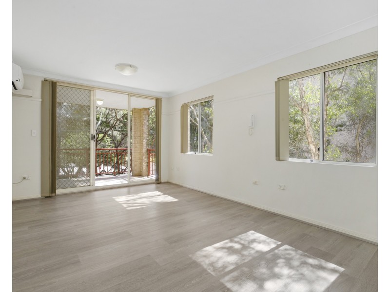 28/2-4 Kane Street, Guildford NSW 2161