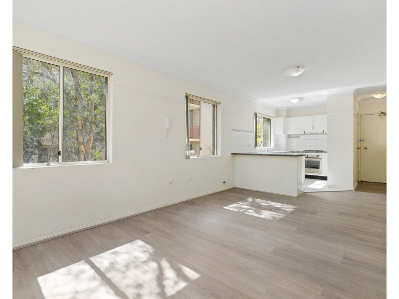28/2-4 Kane Street, Guildford NSW 2161