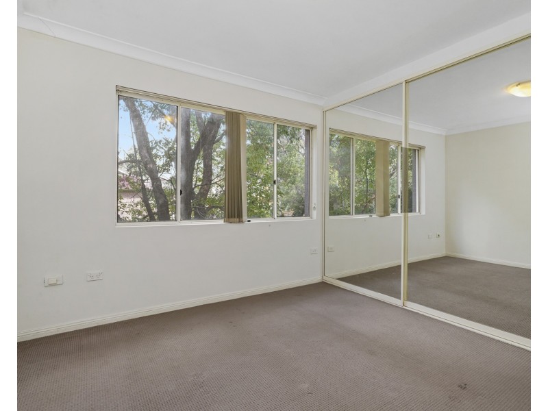 28/2-4 Kane Street, Guildford NSW 2161