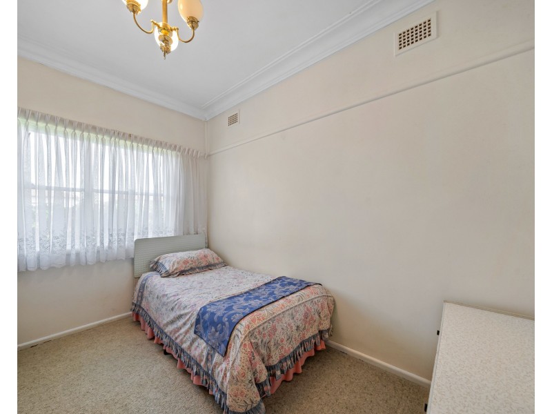 27 Stanton Street, Liverpool NSW 2170