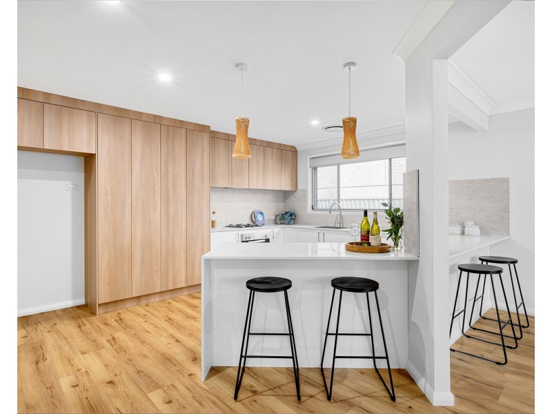 8 Wauchope Road, Carnes Hill NSW 2171