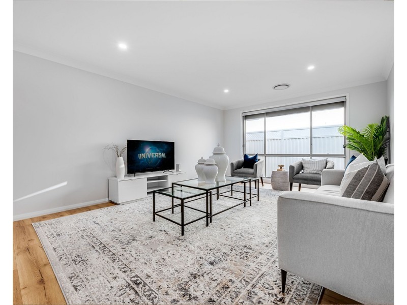 8 Wauchope Road, Carnes Hill NSW 2171