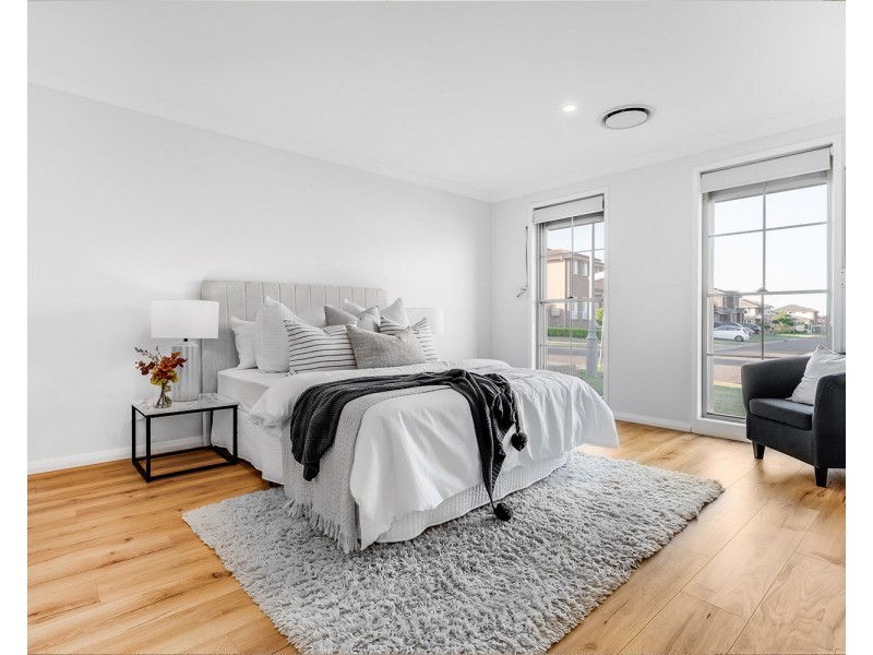 8 Wauchope Road, Carnes Hill NSW 2171