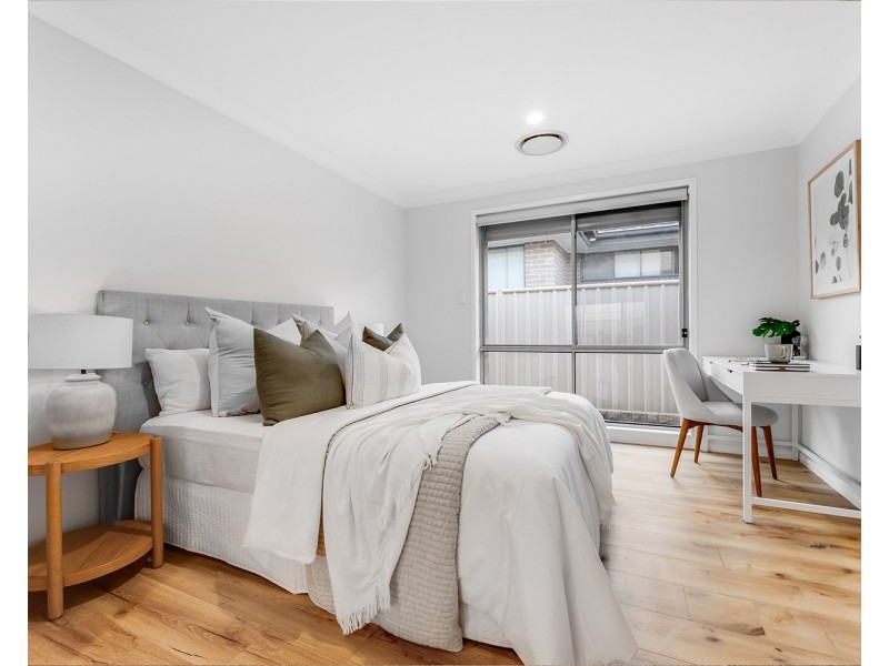 8 Wauchope Road, Carnes Hill NSW 2171