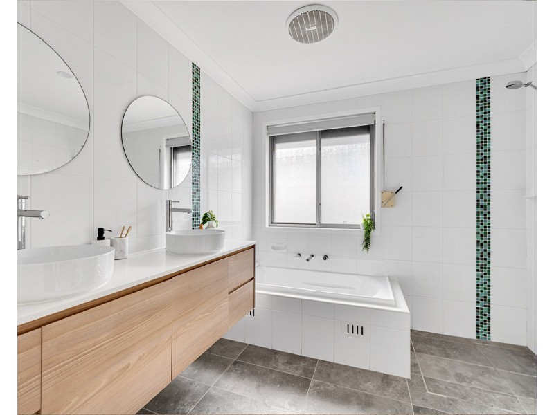 8 Wauchope Road, Carnes Hill NSW 2171