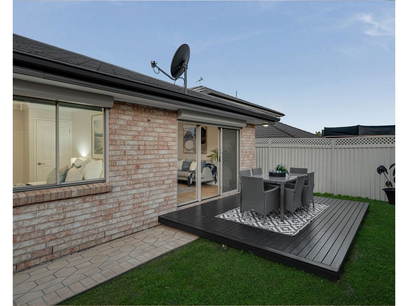 8 Wauchope Road, Carnes Hill NSW 2171