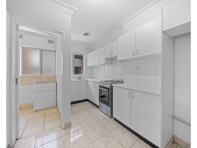 1/18 Drummond Street, Warwick Farm NSW 2170