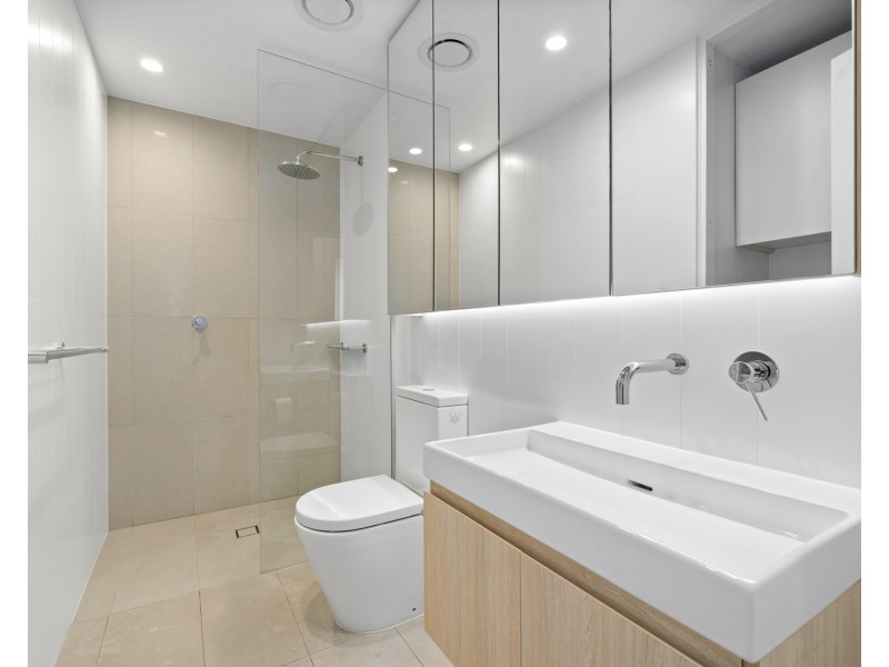 812/6B Atkinson Street, Liverpool NSW 2170