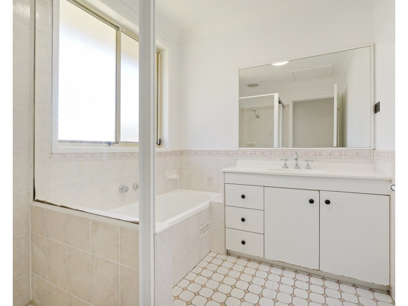 5/130 Glenfield Road, Casula NSW 2170