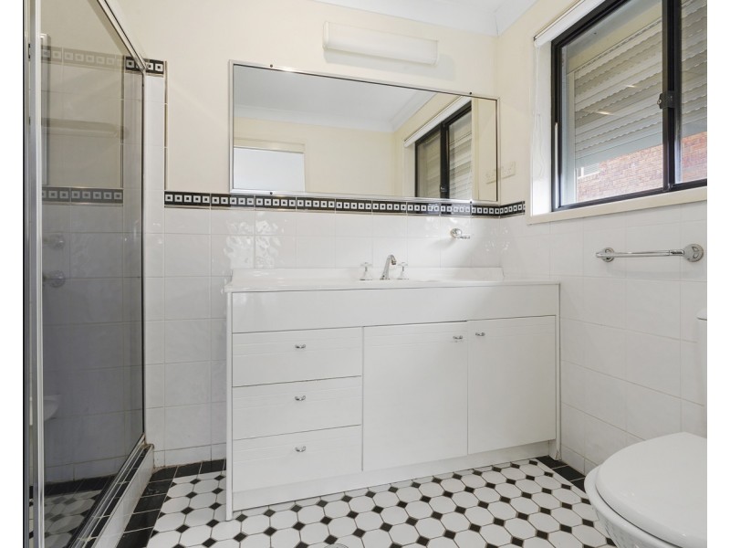 21 Blacket Place, West Hoxton NSW 2171