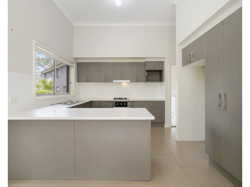 11 Jarvisfield Place, Macquarie Links NSW 2565