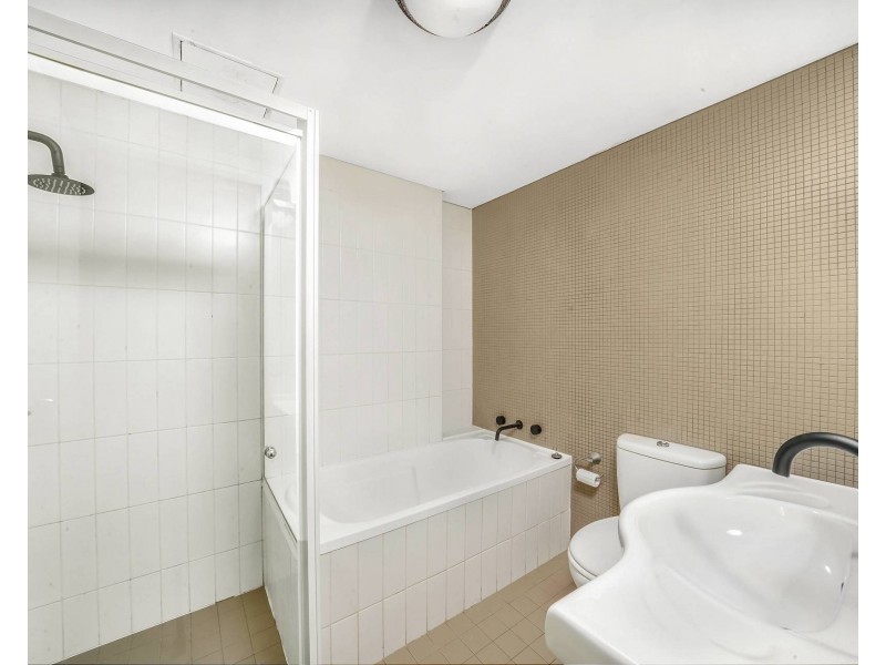 25/33-39 Lachlan Street, Liverpool NSW 2170