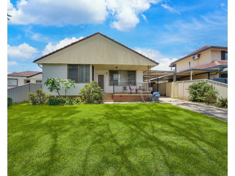 8 Dunbier Avenue, Lurnea NSW 2170