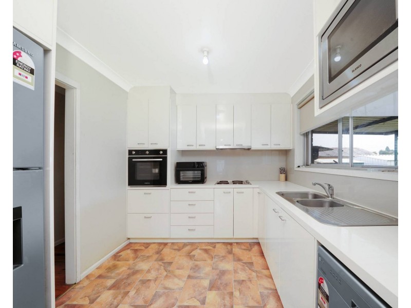 6 Edith Avenue, Liverpool NSW 2170