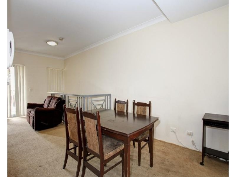 6/2 Castlereagh Street, Liverpool NSW 2170