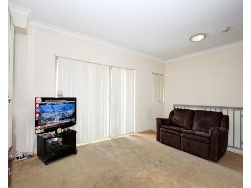 6/2 Castlereagh Street, Liverpool NSW 2170