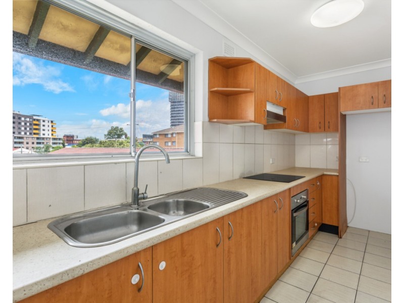 23/28 Charles Street, Liverpool NSW 2170
