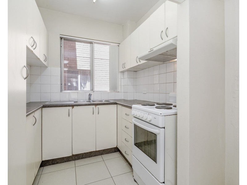 3/11 Forbes Street, Warwick Farm NSW 2170