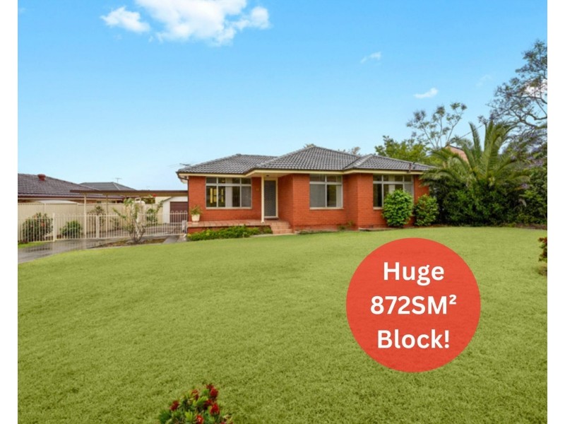 12 Chesham Parade, Glenfield NSW 2167
