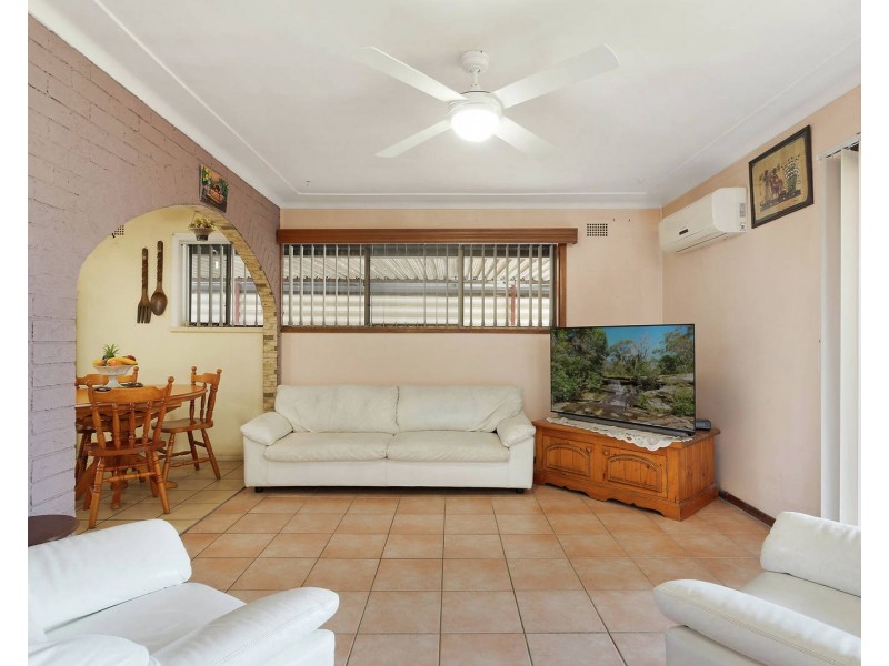 44 Stanwell Crescent, Ashcroft NSW 2168