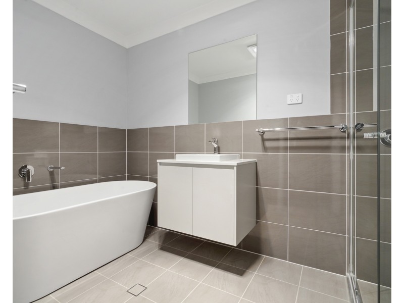 11A McGowen Crescent, Liverpool NSW 2170