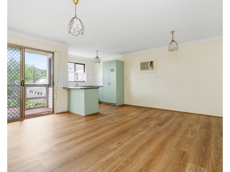 8A Dunbier Avenue, Lurnea NSW 2170