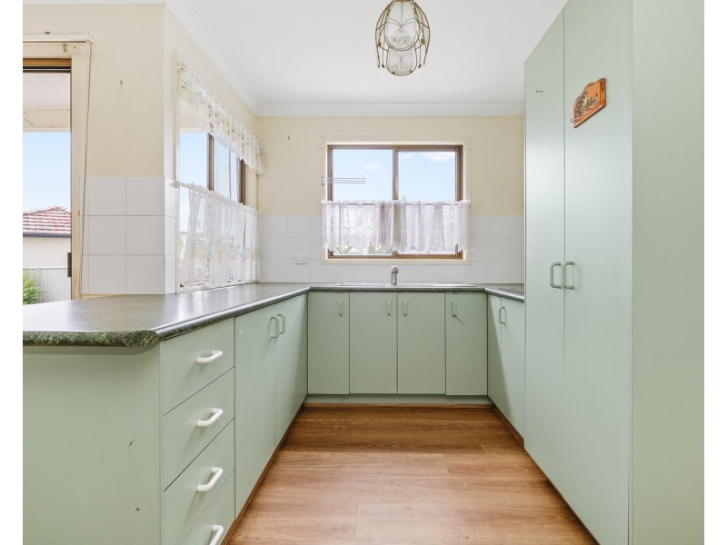 8A Dunbier Avenue, Lurnea NSW 2170