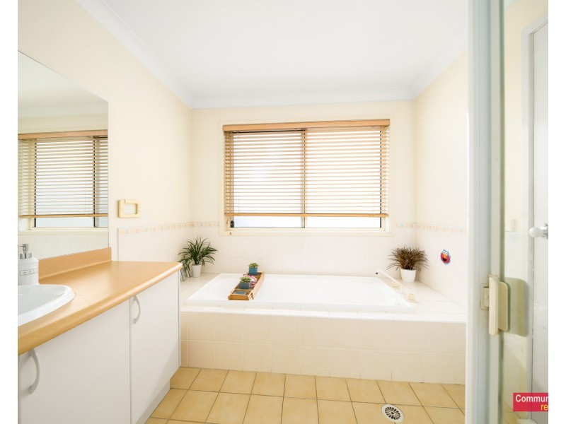 68 Latina Circuit, Prestons NSW 2170