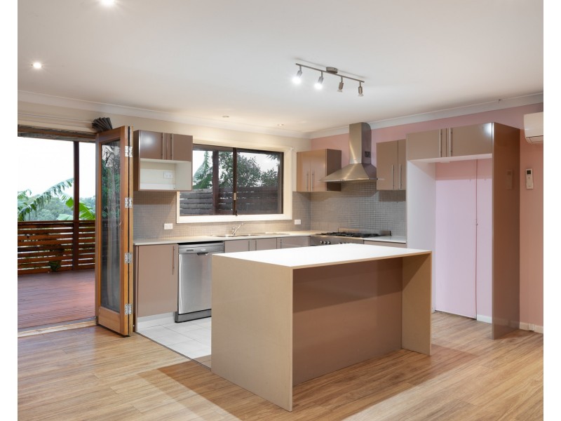 8 Birkdale Crescent, Liverpool NSW 2170