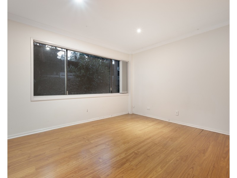 8 Birkdale Crescent, Liverpool NSW 2170