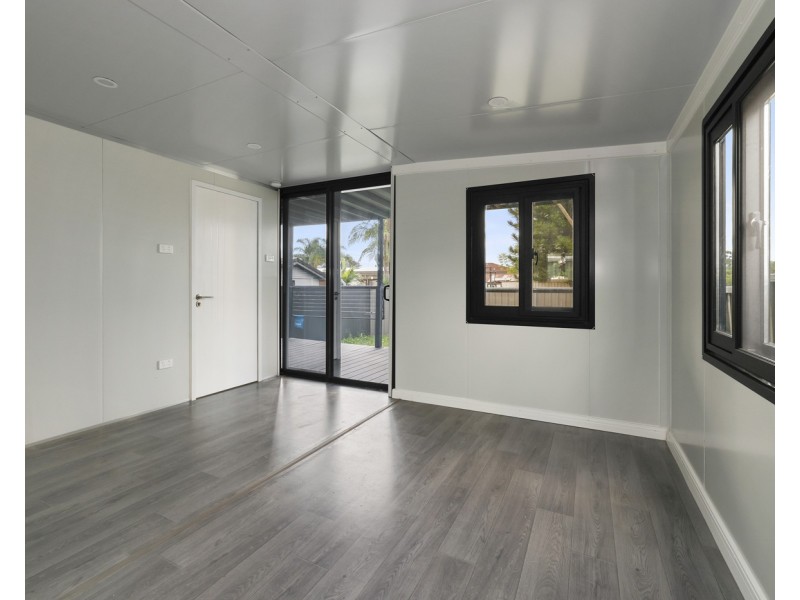 21A Weir Crescent, Lurnea NSW 2170