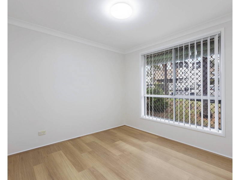 76 Currawong Street, Green Valley NSW 2168