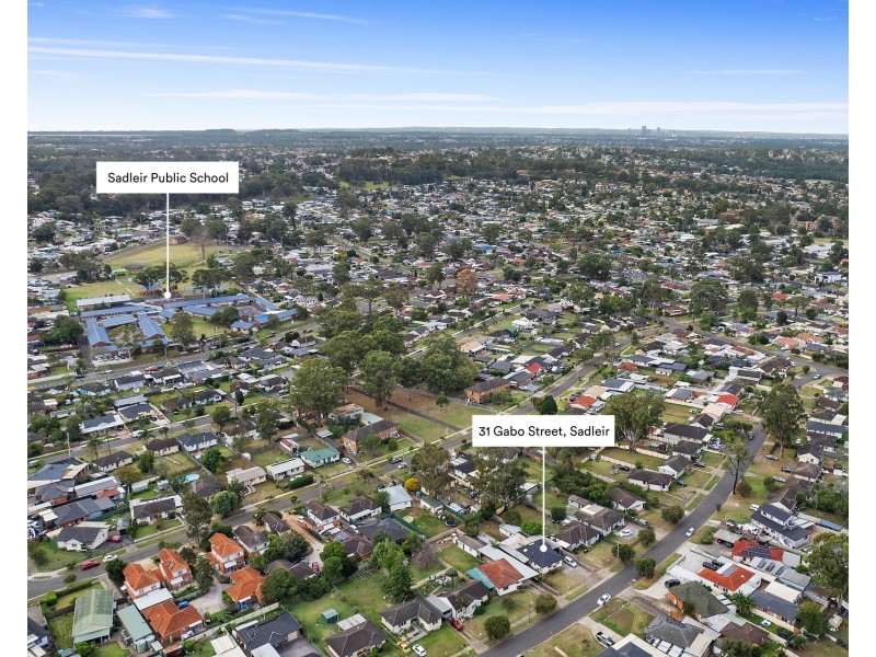 31 Gabo Crescent, Sadleir NSW 2168