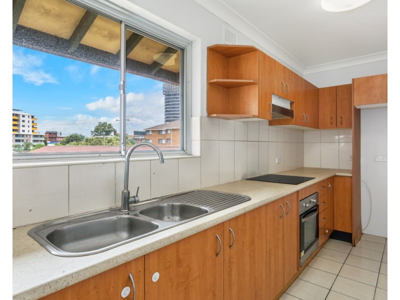 23/28 Charles Street, Liverpool NSW 2170