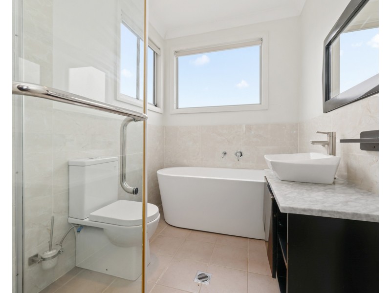 26 Wianamatta Drive, Cartwright NSW 2168