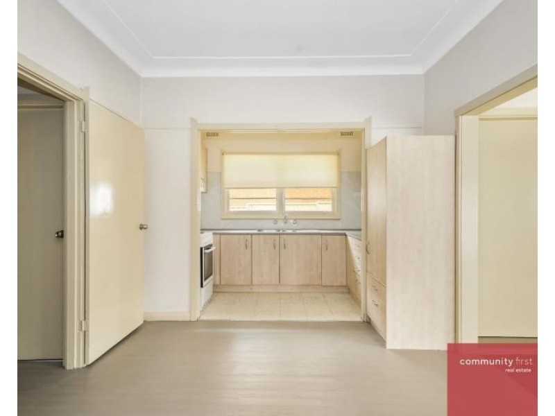 4 Oxley Street, Fairfield NSW 2165