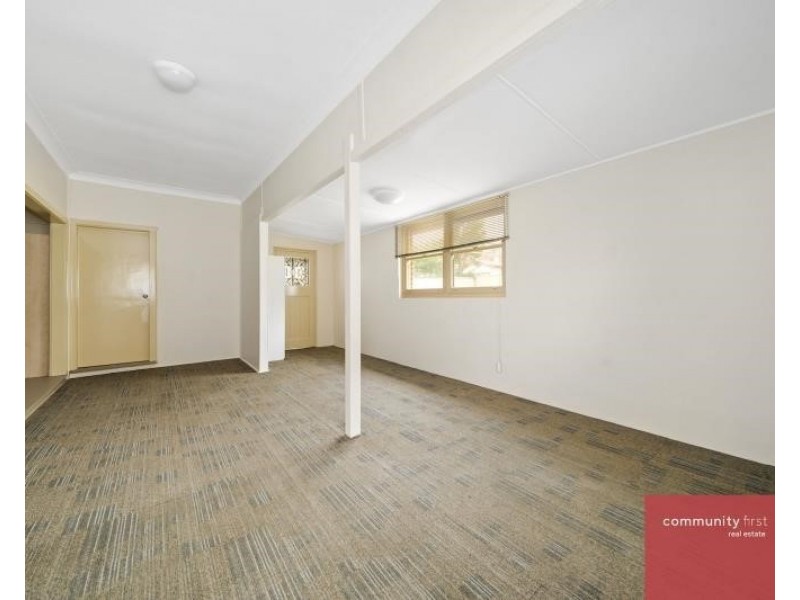 4 Oxley Street, Fairfield NSW 2165