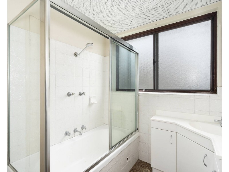 21/22-24 Remembrance Avenue, Warwick Farm NSW 2170