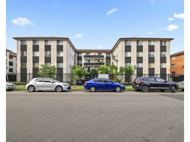 35/12-16 Goulburn Street, Liverpool NSW 2170